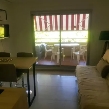 Studio Dans Residence Avec Piscine *